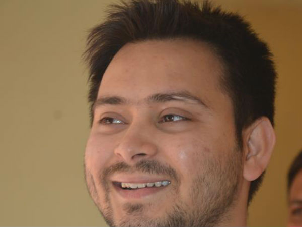 लोकसभा चुनावों की तैयारी में तेजस्वी 