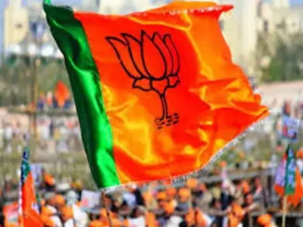  कांग्रेस ने पूरे देश में लोगों के दिमाग में बीजेपी सरकार को लेकर भ्रम पैदा कर दिया 