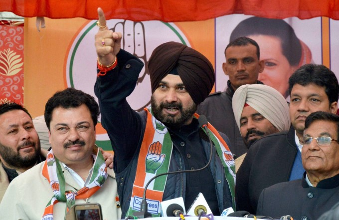 पार्टी नहीं उठा सकती है लोगों की लाशों का बोझ: डिप्टी मेयर 