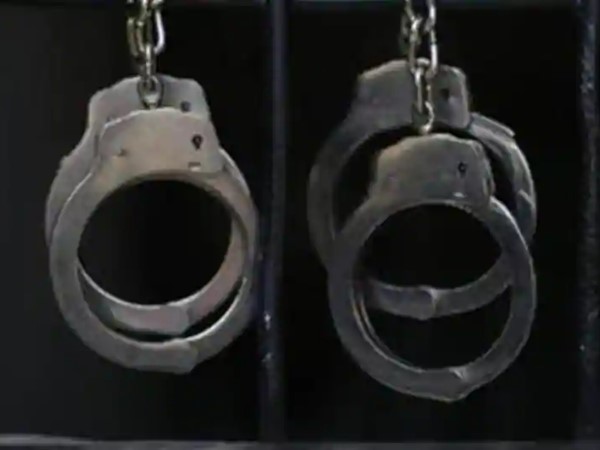  पुलिस पूरे मामले की छानबीन कर रही है