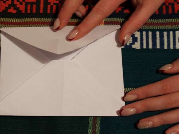 बंद लिफाफे में मंत्रालय को मिलीं ढेरों शिकायतें