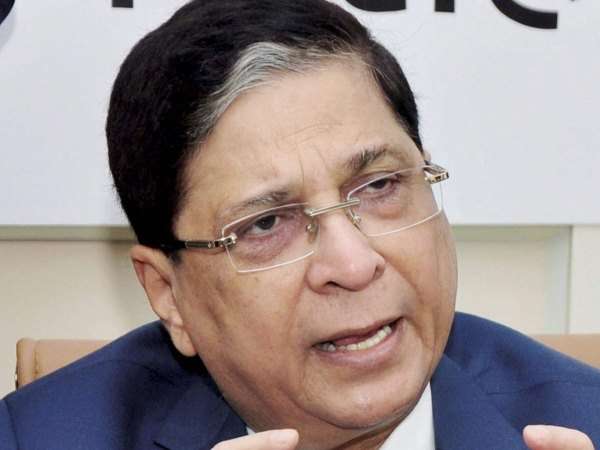 Chief Justice Dipak Misra Stops a Lawyer Who Sings For Him On Last Day in court Chief Justice Dipak Misra Stops a Lawyer Who Sings For Him On Last Day in court