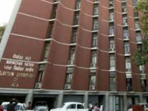 प्रदेश सरकार और प्रशासन पर कई अंकुश