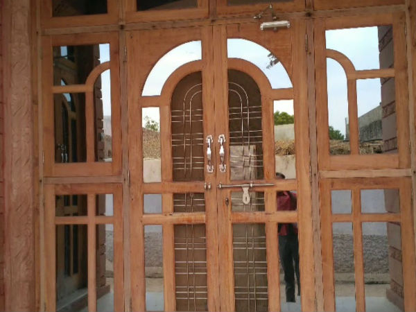 मकान के दरवाजे लगाने का मुहूर्त