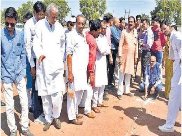 rahul gandhi khargone