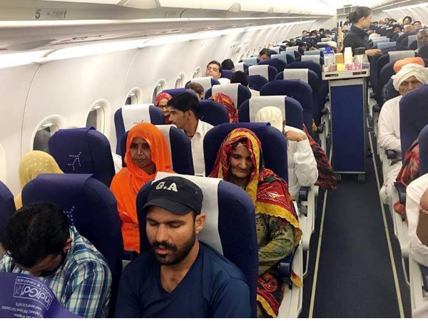  कभी नहीं सोचा था कि हवाई जहाज का सफर करेंगे