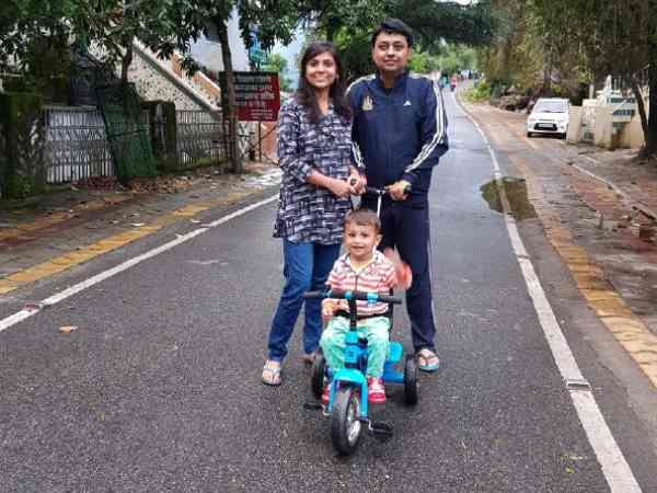 दूसरों को प्रेरण के मकसद से आंगनबाड़ी में कराया बच्‍चे का दाखिला