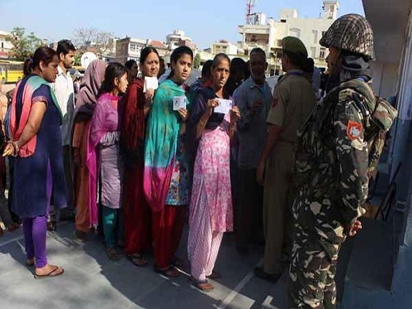 पीडीपी-एनसी ने किया है बहिष्कार