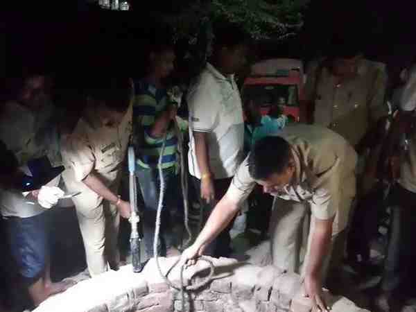 two people jump into well to save man then all died in varanasi