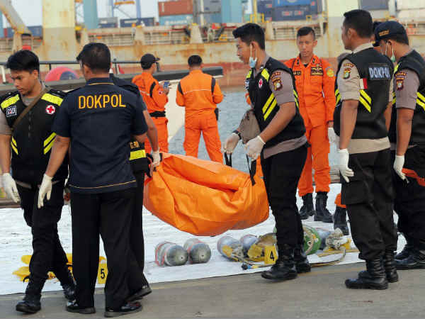 lion-air-100 lion-air-100