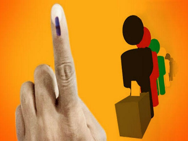 बीजेपी-कांग्रेस के बीच सीधा मुकाबला