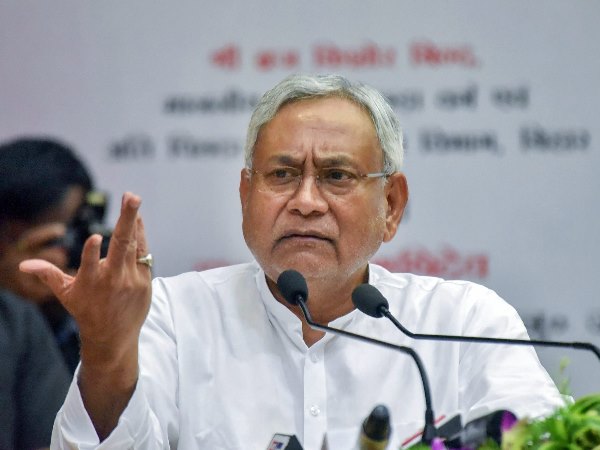 जातीय गणित साधने पर है नीतीश कुमार की नजर