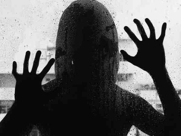 neighour shot a man for peeping into his house in shahjahanpur neighour shot a man for peeping into his house in shahjahanpur