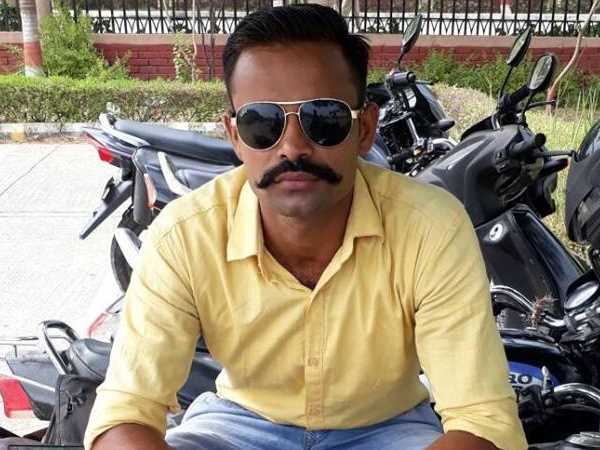 8-9 फीट की दूरी से मारी विवेक को गोली