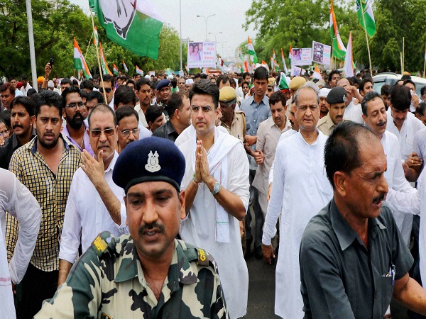 कांग्रेस को फायदा