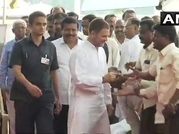 कंपनी के विरोध के बावजूद कर्मचारियों से मिले राहुल