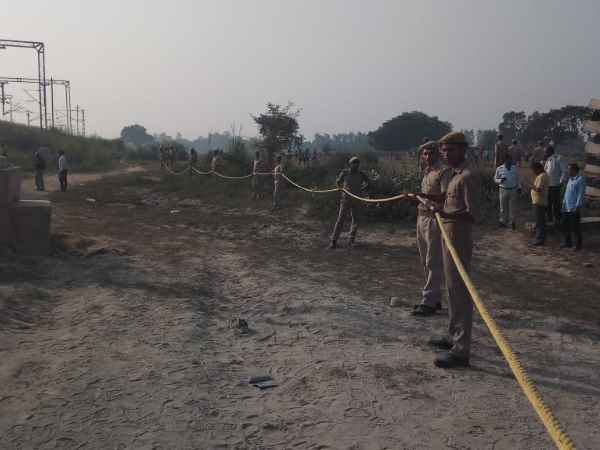 New Farakka Express Train Derailed in Raebareli, See Pics New Farakka Express Train Derailed in Raebareli, See Pics