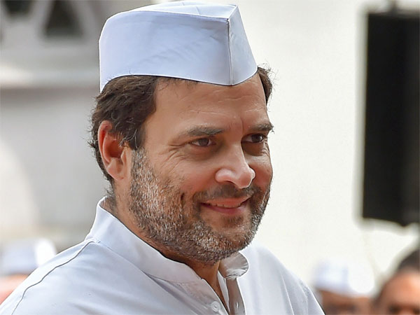 नोटबंदी मोदी सरकार का सबसे बेतुका फैसला