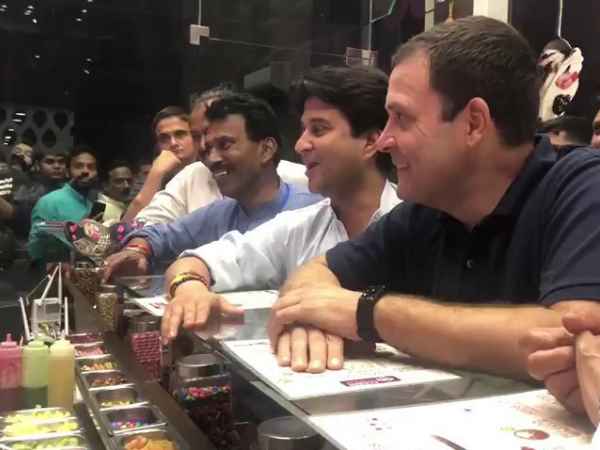 एमपी में राहुल गांधी के अनोखे रंग