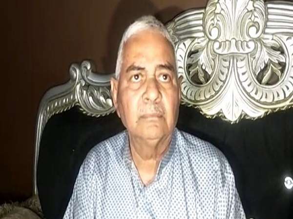 हक को लेकर पिता से नाराज रहता था अभिजीत