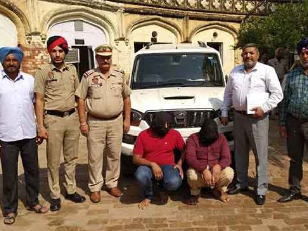 इंटरनेट की मदद से रेलवे के एसपी की वर्दी तैयार करायी इंटरनेट की मदद से रेलवे के एसपी की वर्दी तैयार करायी