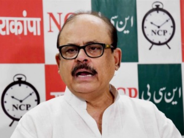 राहुल गांधी की मौजूदगी में कांग्रेस का थामा दामन राहुल गांधी की मौजूदगी में कांग्रेस का थामा दामन