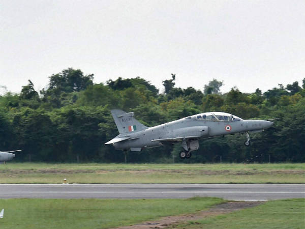 पुराने जेट्स की जगह खरीदे थे नए जेट 