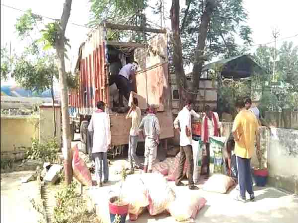 यूपी: पुलिस के हाथ लगा प्रतिबंधित शराब का जखीरा, 31 लाख तक है इसकी कीमत