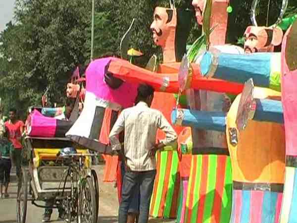 यूपी के कानपुर में लगती है रावण की सबसे बड़ी मंडी, 100 रूपए से लेकर 50 हजार तक है दाम