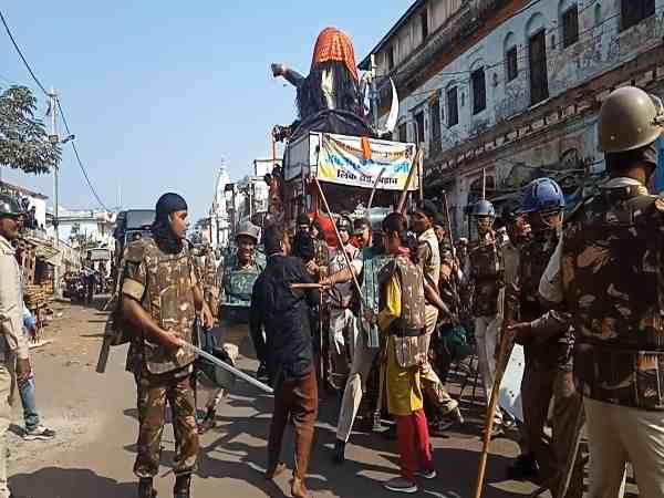 मध्य प्रदेश: मूर्ति विसर्जन को लेकर प्रशासन से टकराए आयोजक, तनाव के बाद पूरे इलाके में धारा 144 लागू