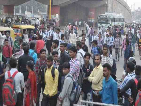 इलाहाबाद में मुन्नाभाई गिरफ्तार