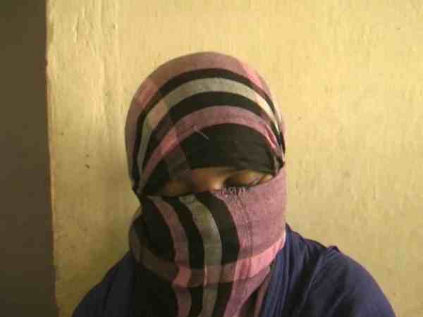 यूपी: दहेज ना देने पर पहले महिला पर किरोसिन डाल किया जलाने का प्रयास, बाद में फोन पर दिया तीन तलाक यूपी: दहेज ना देने पर पहले महिला पर किरोसिन डाल किया जलाने का प्रयास, बाद में फोन पर दिया तीन तलाक