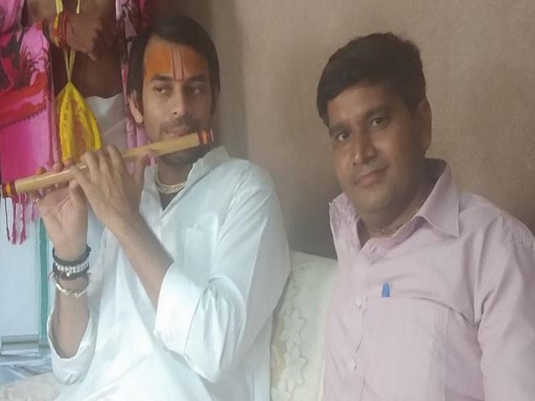 कार्तिक मास खत्‍म होते ही बिहार लौट जाएंगे तेज प्रताप 