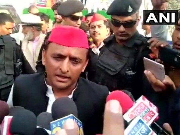 भाजपा को न तो संविधान पर भरोसा है और न सुप्रीम कोर्ट पर भाजपा को न तो संविधान पर भरोसा है और न सुप्रीम कोर्ट पर