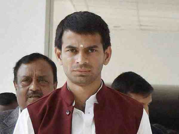 क्या करें, मर जाएं हम...फांसी लगा लें? 