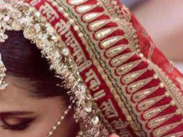 चुनरी पर लिखी थी रणवीर के लिए दुआ चुनरी पर लिखी थी रणवीर के लिए दुआ