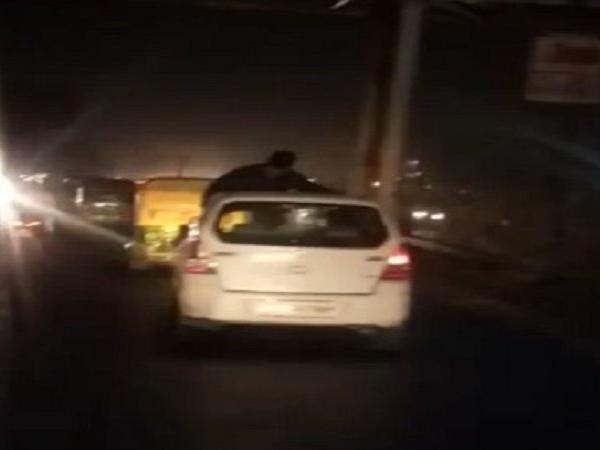 man fights for life up to 10km on the ceiling of the car man fights for life up to 10km on the ceiling of the car