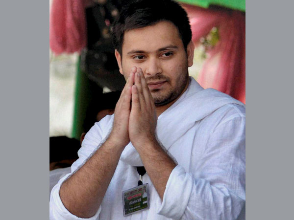  'ये चीफ नहीं चीट मिनिस्टर हैं'