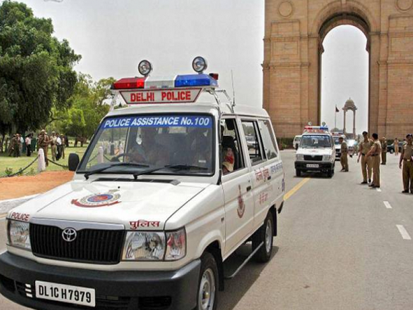 आरोपी मशीन छीनकर भागने में सफल 