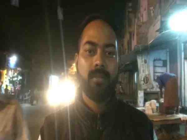 short circuit in the running vehicle near the SP office in mirzapur