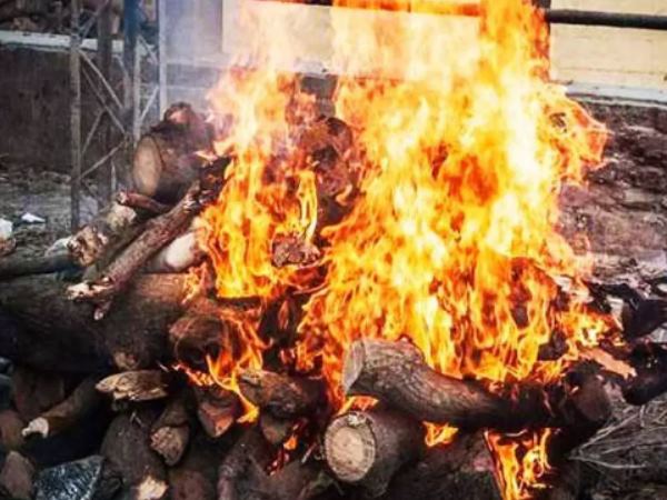 परिवार ने कर डाला जिंदा बेटी का अंतिम संस्कार