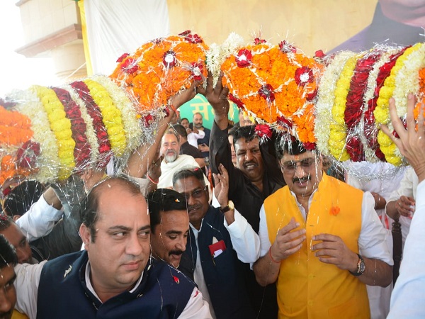 raja bhaiya mega rally in ramabai ground lucknow