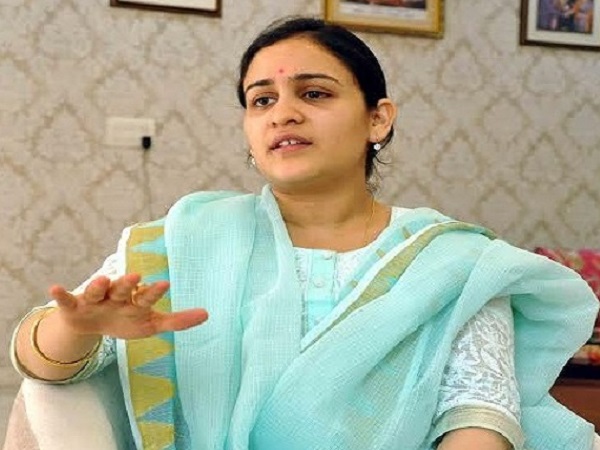 अपर्णा यादव