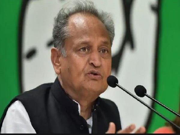 गहलोत-पायलट विवाद ने पार्टी की बढ़ाई मुश्किलें