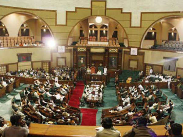 बीते 21 सालों में ऐसी कोई विधानसभा नहीं रही, जिसमें विधायकों की असमय मौत नहीं हुई हो बीते 21 सालों में ऐसी कोई विधानसभा नहीं रही, जिसमें विधायकों की असमय मौत नहीं हुई हो