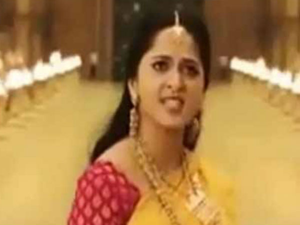 देवसेना की आवाज में महिलाओं का दर्द 