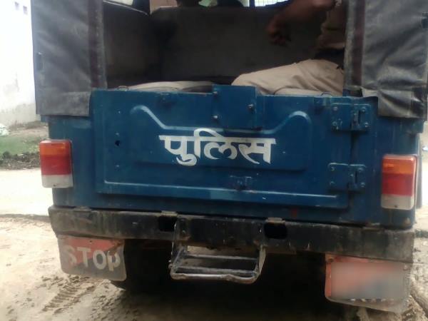 पति ने जताया ऐतराज तो मारपीट पर उतारू हो गई पत्‍नी, इंस्‍पेक्‍टर ने भी दी धमकी 