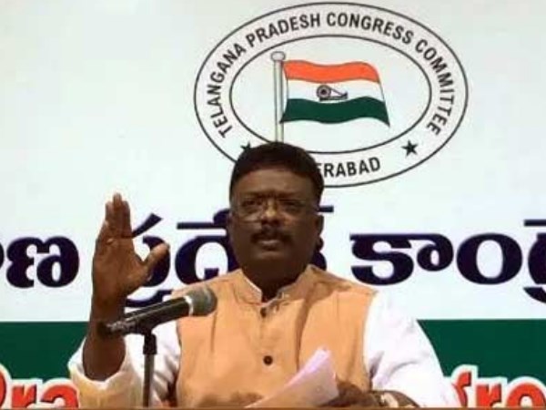  राज्य की अन्य पार्टियां भी गुलाबी रंग की ईवीएम स्लिप का विरोध कर रही हैं