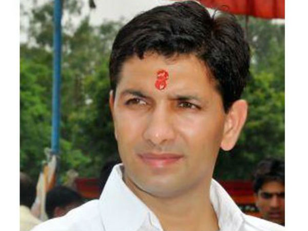 पुरूष वर्ग शराब के चक्कर में करता है नुकसान: पटवारी पुरूष वर्ग शराब के चक्कर में करता है नुकसान: पटवारी