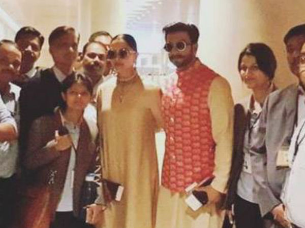 अभी दोनों रिसेप्शन में बिजी